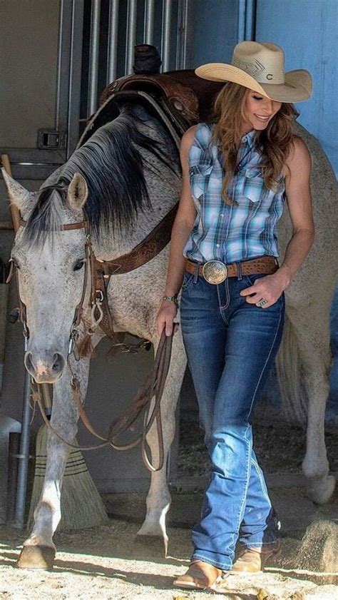 Pin By Wes Shinn On Country Girls Country Girls Women Western Look