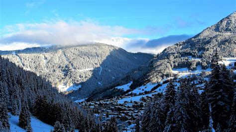 Обои горы снег Mountains Snow Winter Forest 4k Природа 17048