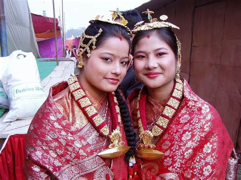 Newari Girls With Traditional Jewelry Nepal Traditional Outfits