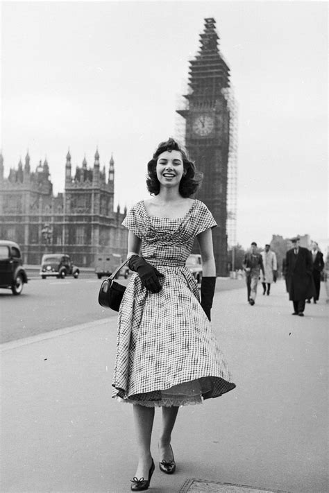 The Best Fashion Photos From The 1950s 1950 Fashion Fifties Fashion