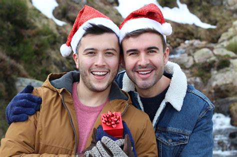 Images Of Naked Gay Men Kissing At Christmas Gagaspride