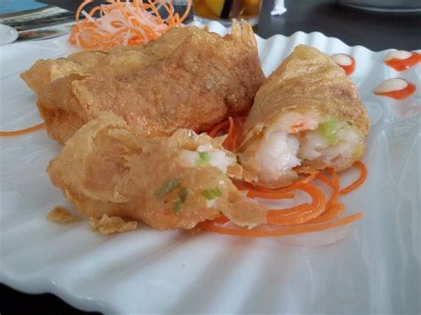 Berarti kamu harus coba bikin. Resep Membuat Kulit Lumpia Renyah,Gurih dan Tidak Ribet