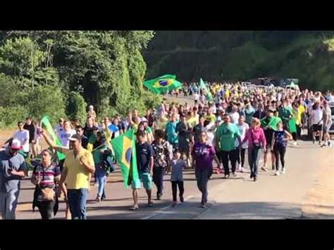 Brasil e santa catarina (2010). População brasileira nas Ruas, Gaspa SC , apoio greve dos caminhoneiros - YouTube