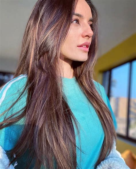 Sadia Khan Long Hair Styles Beauty Girl Beauty