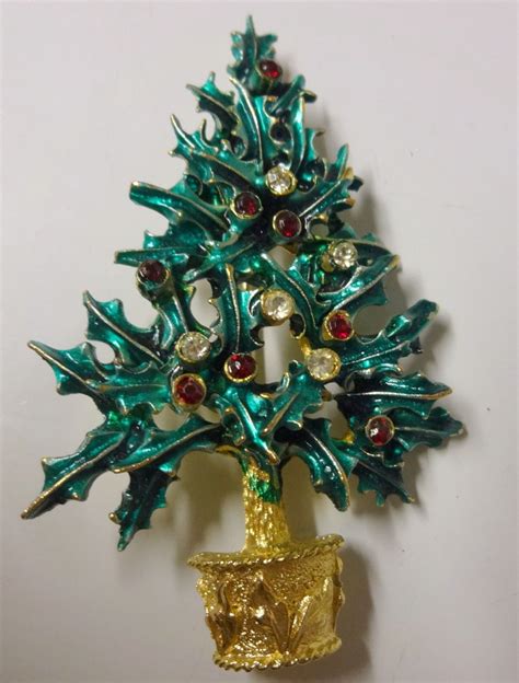 Vintage Signed Mylu Rhinestone Gold Tone Christmas Tree Pin Brooch