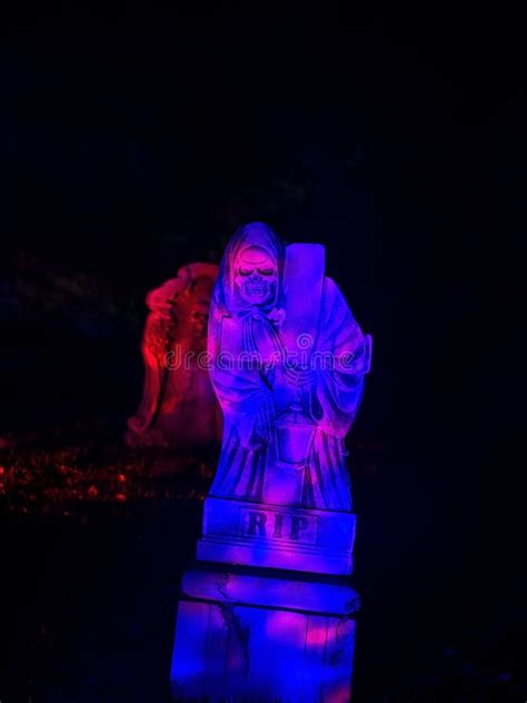 Grim Reaper Neon Tombstone Stock Photo Image Of Disturbing 160695050