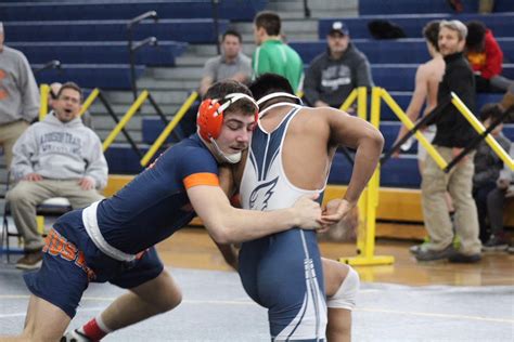 Sports Roundup Oprf Wrestling Dominates Leyden Regional Oak Park