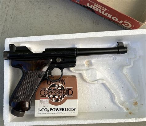 Crosman Mark 1 Single Shot 22 Cal Co2 Target Pistol In Original Box