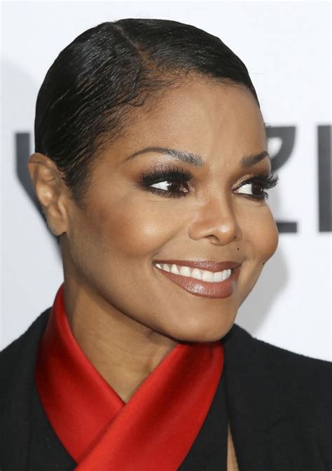 Pixie style can be styled in different which makes it one of the best versatile short haircuts for women. Very Short Haircut for Black Women - Janet Jackson Haircut ...