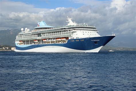 Thomson Tui Discovery Caribbean Cruise Review • Tui Cruise Review