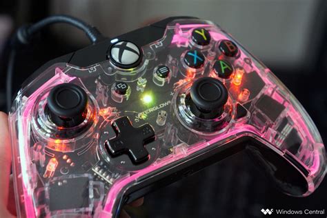 Afterglows Xbox One Controller Lights Up The Real World
