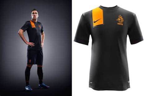 Ploegen als tsjechië en griekenland hebben spelers die de schoenen van van persie nog toch komen genoemde landen verder dan nederland op het ek. Uitshirt EK 2012 gepresenteerd - Ik steun Holland