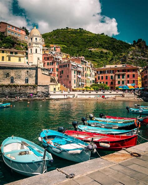 Físico, político, temático e os demais. Vernazza, Cinque Terre,Italy. 🇮🇹 . . . . . . . #ig_europa ...