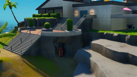 Fortnite season 4 is officially underway and with it, a new battle pass means new challenges. Fortnite Phone Booth Locations - Brutus' Briefing ...