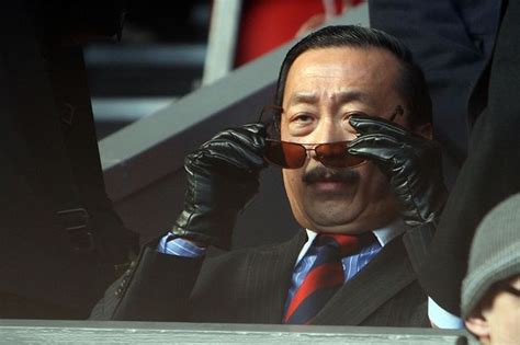 But, this doesn't spare the beautiful island from rubbish. Who is Vincent Tan: the flamboyant Malaysian owner of FC ...