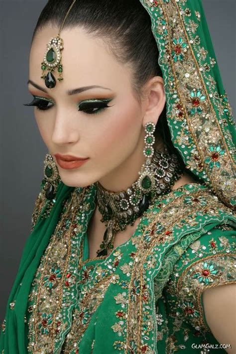 FASHION: Green Fashion