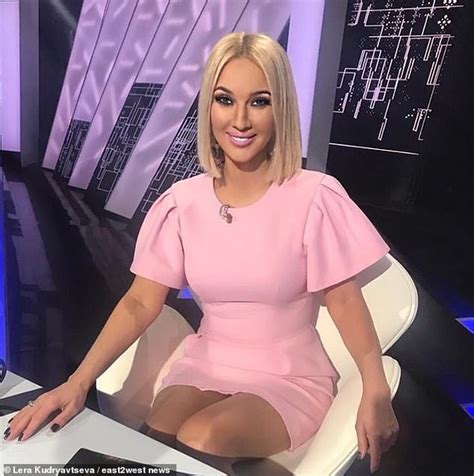Russian Tv Presenter Reveals Her 15 Year Old Breast Implants Leaked Readsector