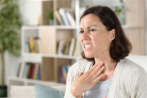 Burning In The Throat Causes And Treatments Bullfrag