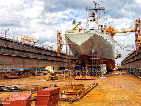 Ship In Dry Dock Stock Photo - Download Image Now - iStock