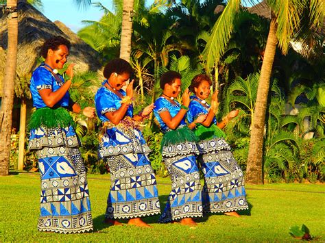 Fiji Cultural Dance Fiji Backpackerdeals Fiji Culture Beautiful