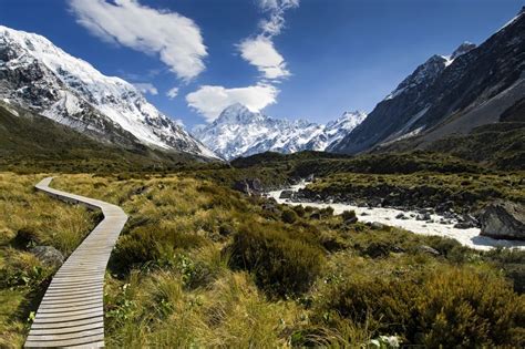 Hooker Valley Guided Walk, Mt Cook | New Zealand Excursion