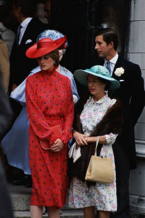 Princess Diana Fashion Photos — Princess Diana Best Outfits