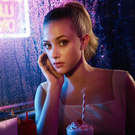 Lili Reinhart As Betty Cooper In Riverdale Wallpapers Hd Wallpapers