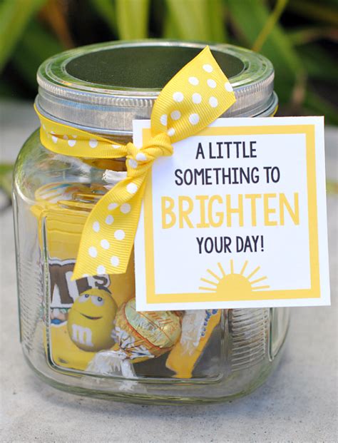 Nov 14, 2020 · gifts for your boss can be tricky because you don't want to misgauge their personality or sense of humor with an offensive or puzzling gift. 35 DIY Gifts for The Office