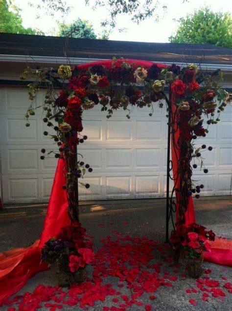 20 Outdoor Fall Wedding Arches For 2023 Roses And Rings