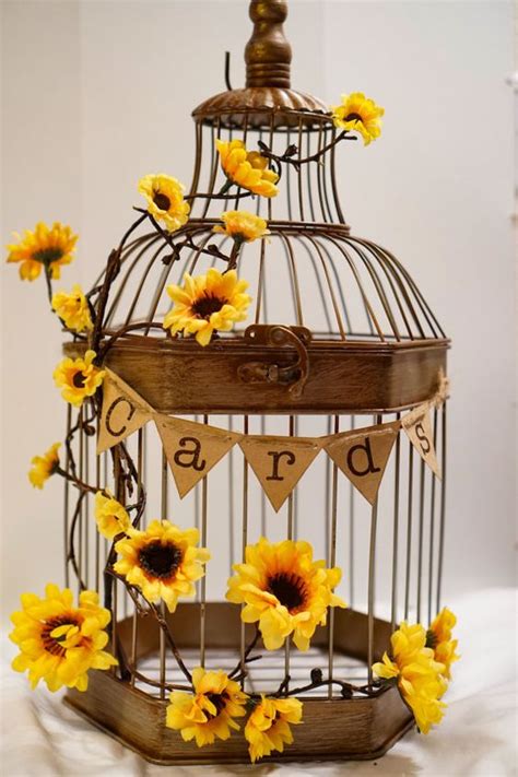 Get our best ideas for diy wedding decorations, like centerpieces, party favors, flower arrangements, and wedding decor right here. 21 Incredibly Amazing Fall Wedding Decoration Ideas - Mrs ...
