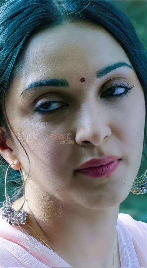 Kiara Advani Face Closeup Stills 04 131523 Kollywood Zone