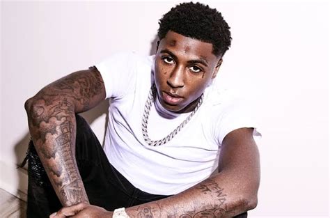 Nba Youngboy Posts A Picture Of His Expectant Fiancée Jazlyn Mychelle