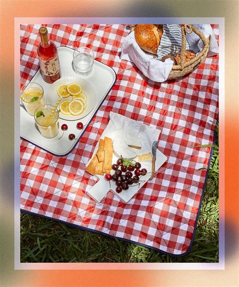 from gingham to waterproof these are the best picnic blankets refinery29