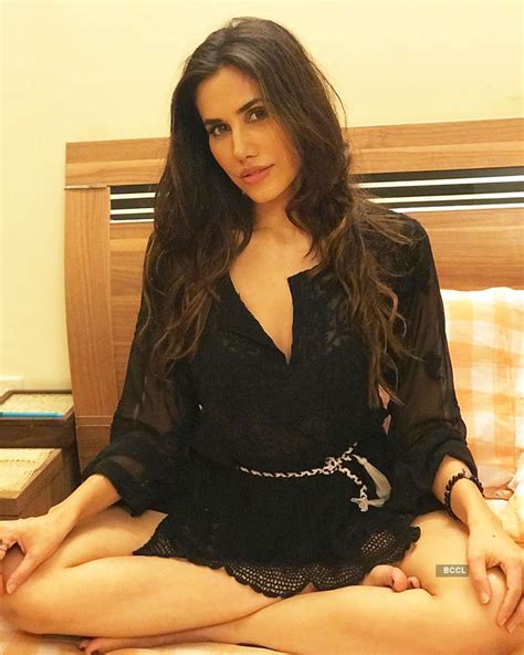 Sonnalli Seygall Is Teasing The Cyberspace With Her Gorgeous Pictures