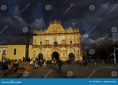 Katedral Av San Cristobal De Las Casas Redaktionell Bild Bild Av