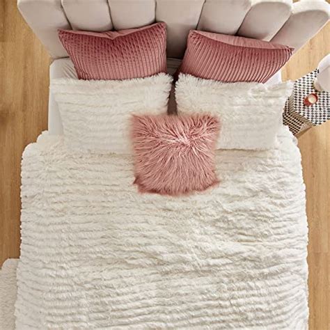 Bedsure Fluffy White Comforter Queen Set 3 Pieces Faux Fur Stripes
