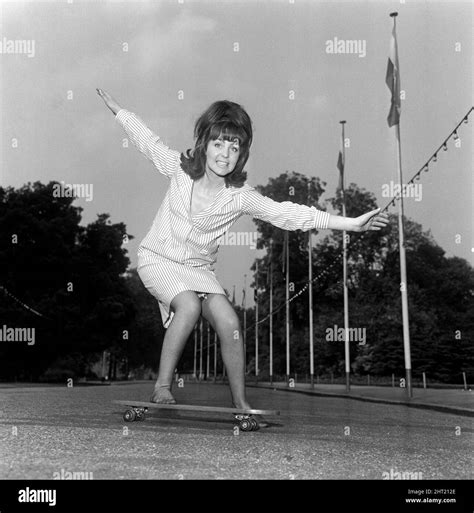 Actress Pauline Collins Goes Skateboarding 4th June 1965 Stock Photo
