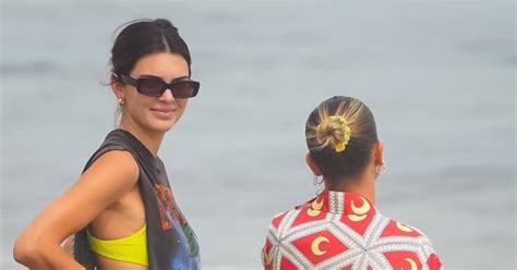hailey bieber kendall jenner clicked in bikini bottoms at kardashian s beach house in malibu 21