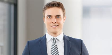 Frei konfigurierbar mit vielen optionen und zubehör. Moderator und Korrespondent: Schreiber wird „Tagesschau ...