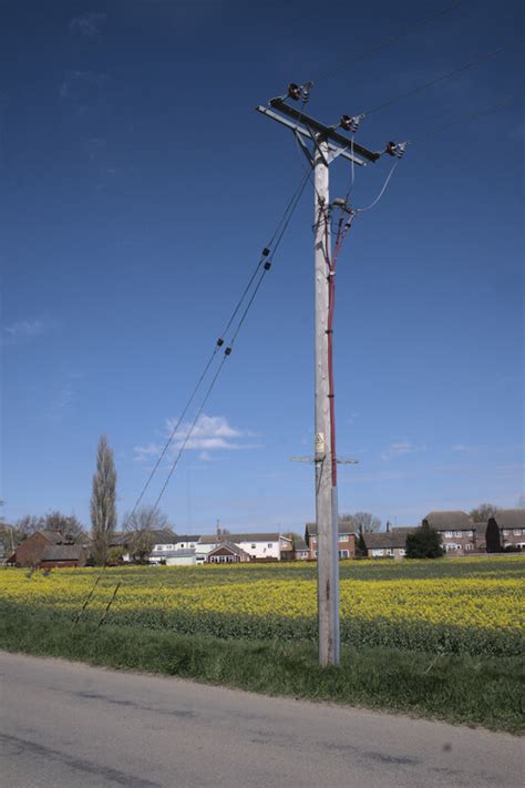 The Electricity Pole © Bob Harvey Cc By Sa20 Geograph Britain And