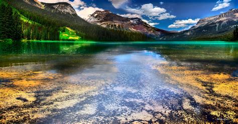 Emerald Lake British Colombia Canada Yoho National Park British