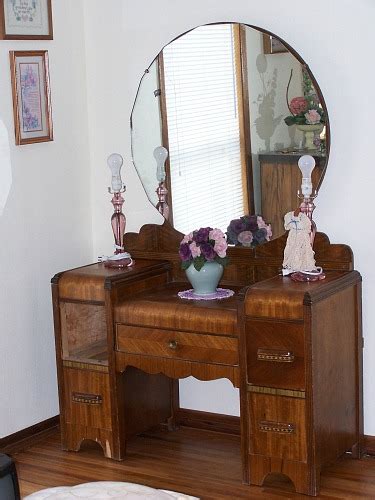 The possibilities are endless though. Thrift Store Junkies: Vintage Vanity Dresser With Mirror