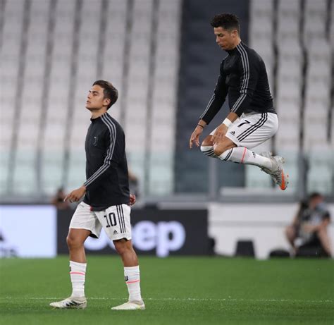 Psbattle This Picture Of Ronaldo Doing A Warmup Jump Rphotoshopbattles