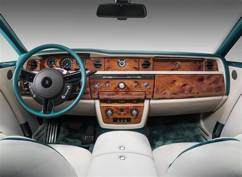 Rolls Royce Maharaja Phantom Drophead CoupÉ Dashboard