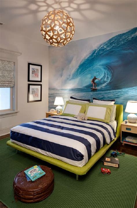 A seaside vacation is a favorite way to color often makes or breaks a room, and beach theme bedrooms are no different. Fun Boys bedroom with surfer theme. Boys bedroom with ...
