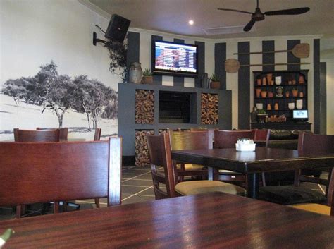 Long Bar Pub And Grill Restaurant Gordons Bay