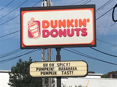 ‘pumpkin Tasty This Bizarre Dunkin Donuts Sign In Maine Really