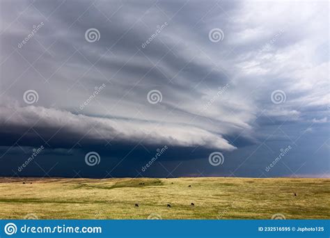Shelf Cloud And Severe Thunderstorm Stock Image Image Of Prairie