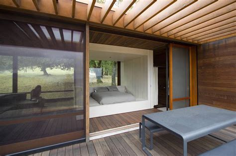 This Minimalistic Prefab Home Was Designed By Apples Director Of Store