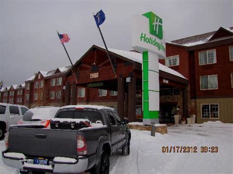 The holiday inn® west yellowstone is built to help you make the most of your trip to the wonderful, unique national treasure that is yellowstone national park. installazioni artistiche a West Yellowstone - Picture of ...